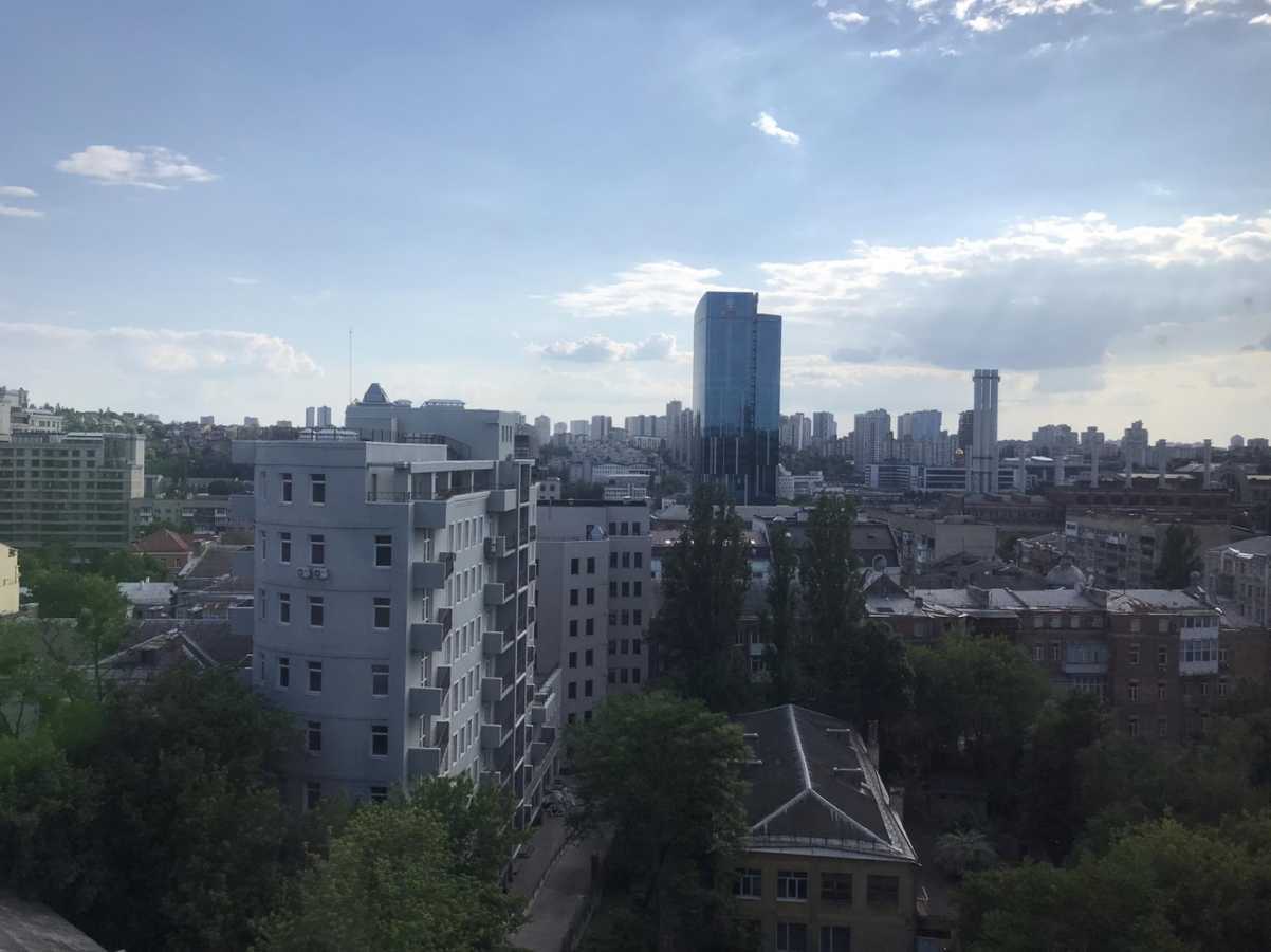 Аренда 2-комнатной квартиры 57 м², Льва Толстого ул., 33