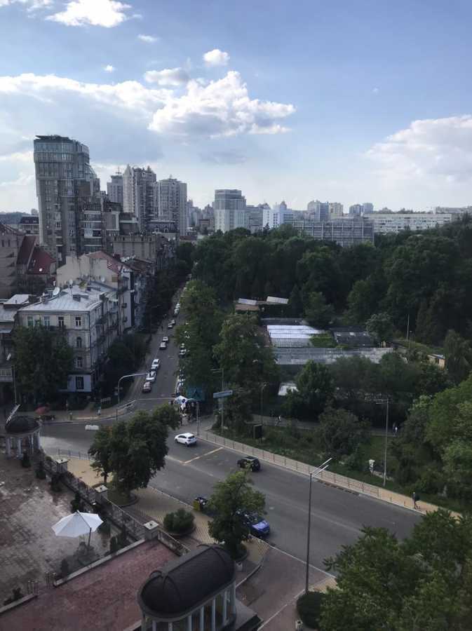 Аренда 2-комнатной квартиры 57 м², Льва Толстого ул., 33