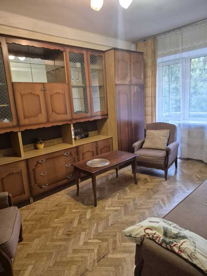 Оренда 2-кімнатної квартири 48 м², Академіка Богомольця вул., 8А