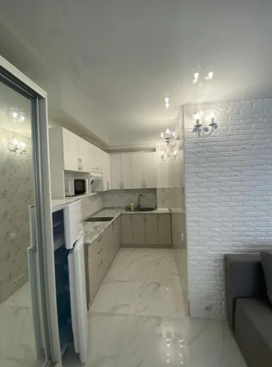 Продажа 1-комнатной квартиры 48 м², Литературная ул.