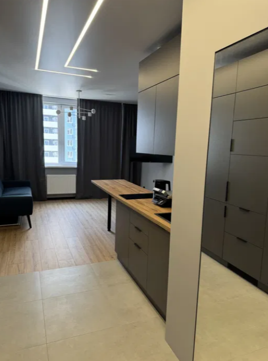Продажа 1-комнатной квартиры 30 м², Варненская ул.
