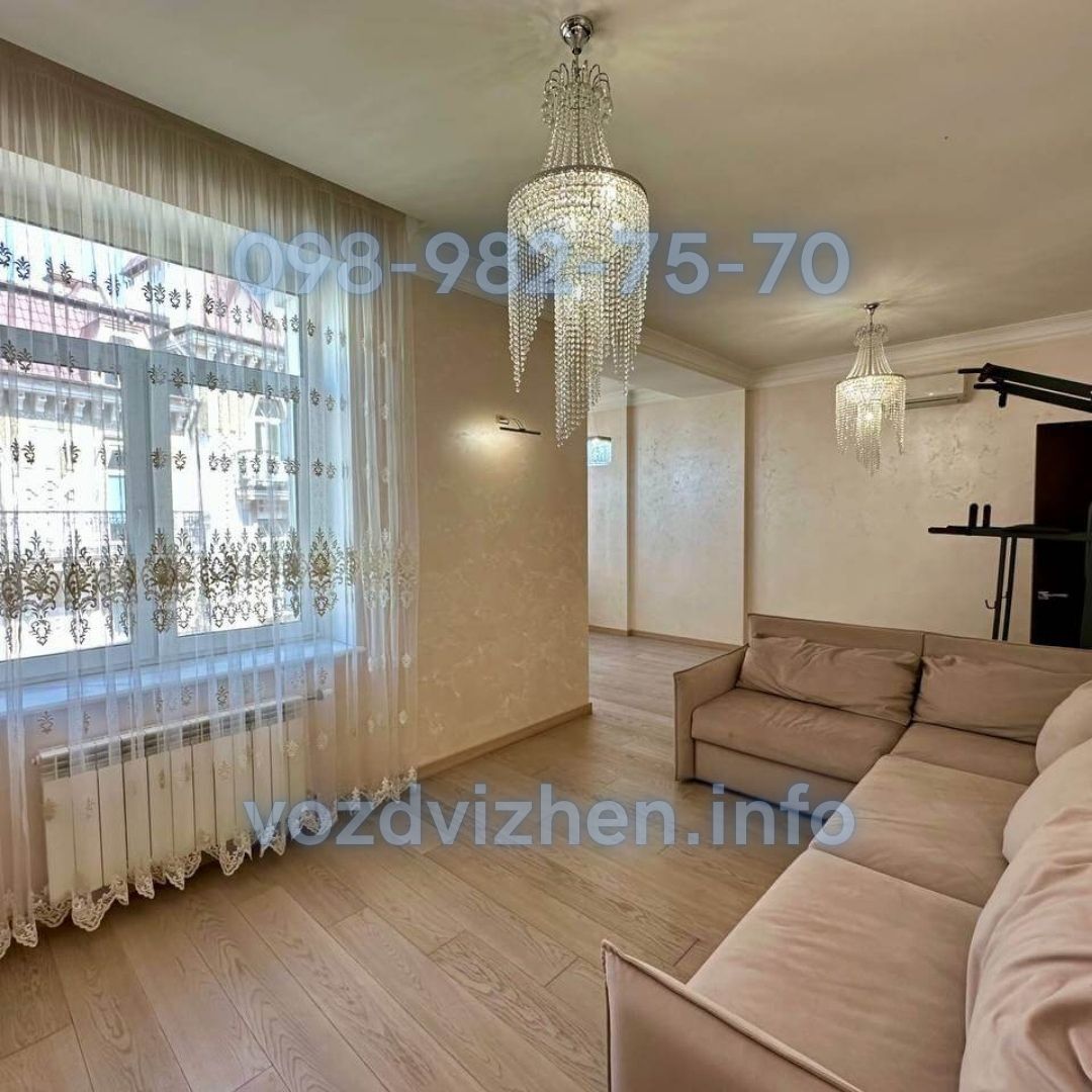 Продаж 3-кімнатної квартири 104 м², Кожем'яцька вул., 14В
