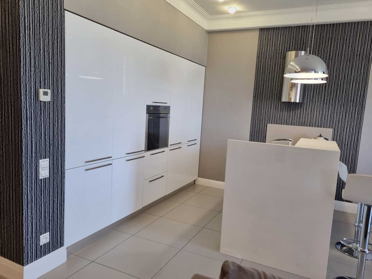 Оренда 2-кімнатної квартири 82 м², Гната Хоткевича вул., 10