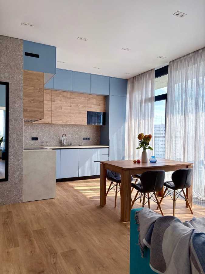 Аренда 1-комнатной квартиры 55 м², Семьи Хохловых ул., 12