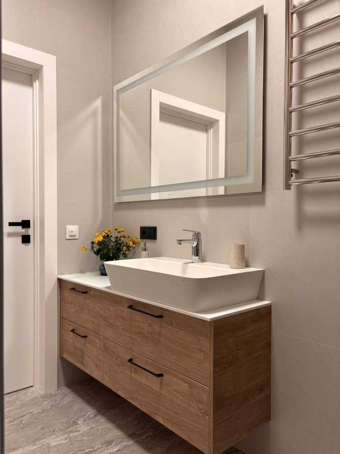 Аренда 1-комнатной квартиры 55 м², Семьи Хохловых ул., 12