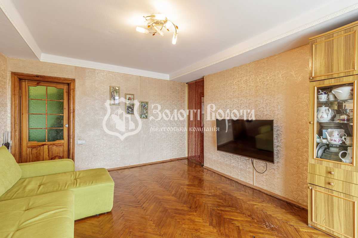 Продаж 4-кімнатної квартири 85 м², Празька вул., 3