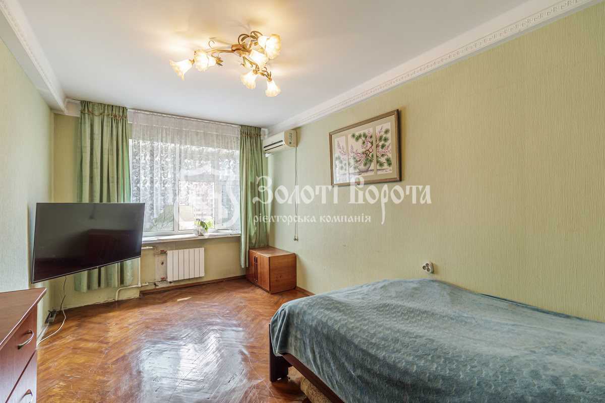 Продаж 4-кімнатної квартири 85 м², Празька вул., 3