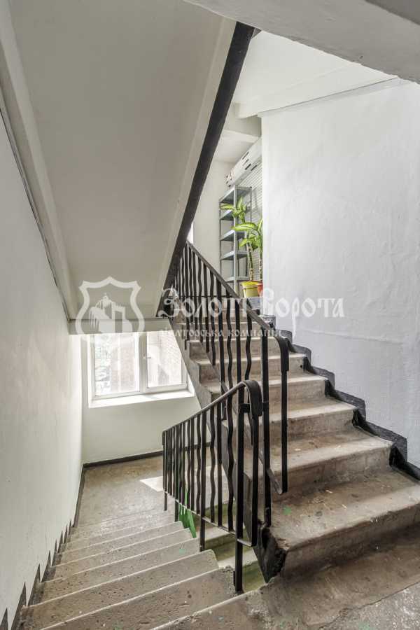 Продаж 4-кімнатної квартири 85 м², Празька вул., 3