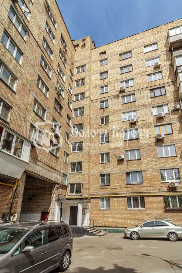 Продаж 4-кімнатної квартири 85 м², Празька вул., 3