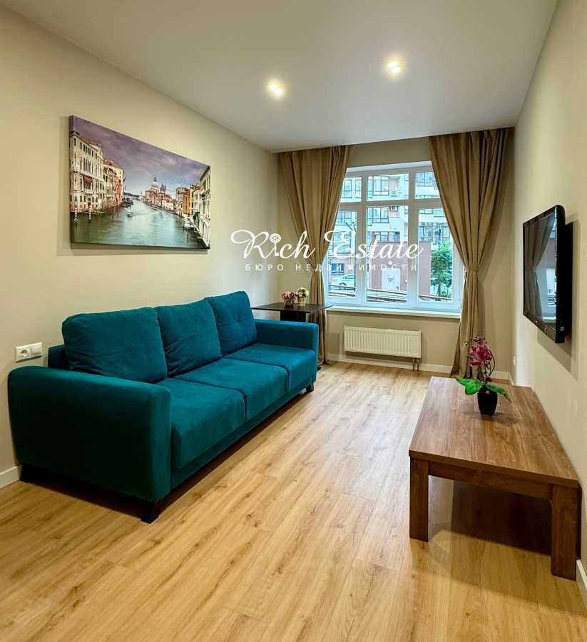 Аренда 2-комнатной квартиры 70 м², Глубочицкая ул., 13