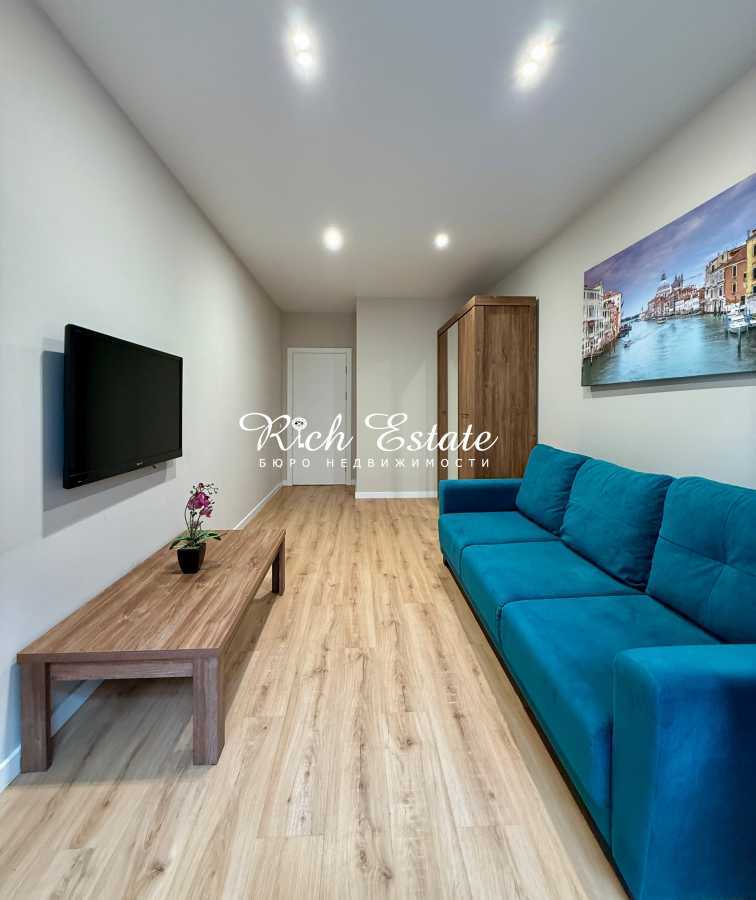 Аренда 2-комнатной квартиры 70 м², Глубочицкая ул., 13