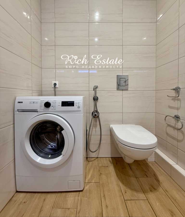 Аренда 2-комнатной квартиры 70 м², Глубочицкая ул., 13