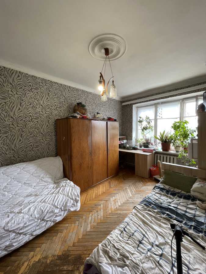 Продажа 2-комнатной квартиры 46 м², Винницкая ул., 8