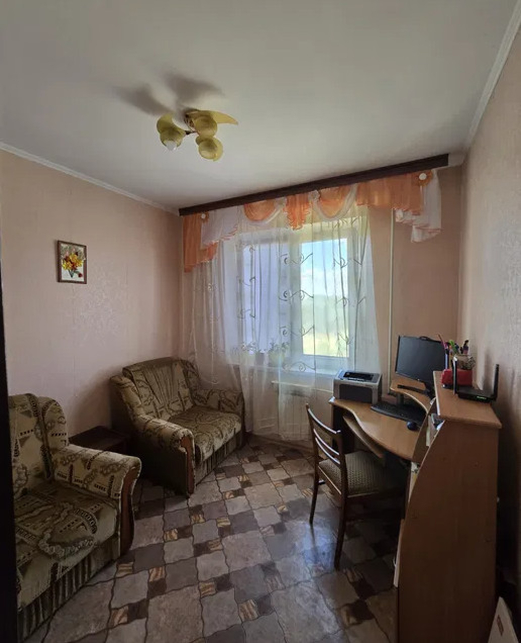 Продажа 4-комнатной квартиры 84 м², Варейкиса ул., 2