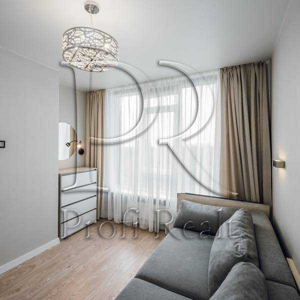Продажа 1-комнатной квартиры 48 м², Комарова Космонавта, 15