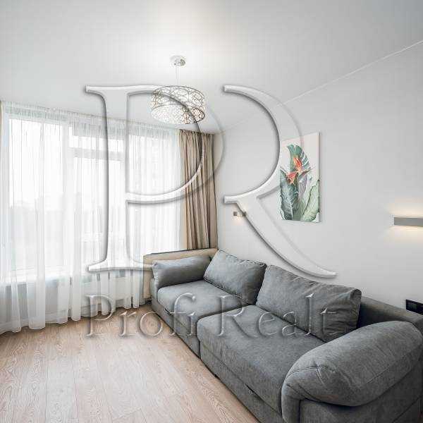 Продажа 1-комнатной квартиры 48 м², Комарова Космонавта, 15
