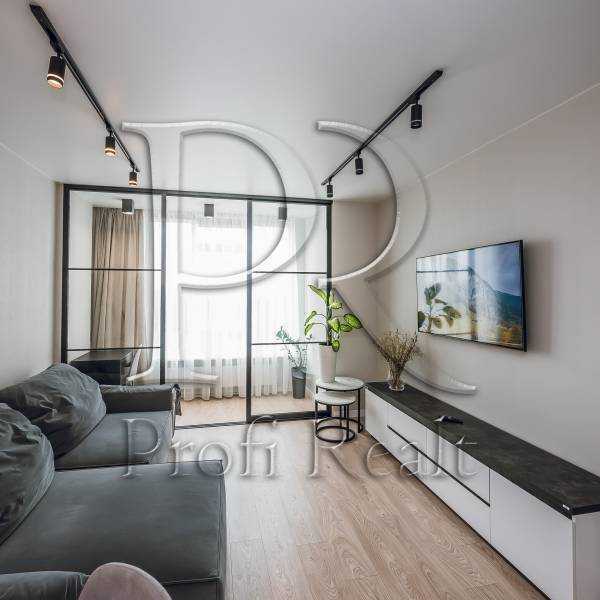 Продажа 1-комнатной квартиры 48 м², Комарова Космонавта, 15