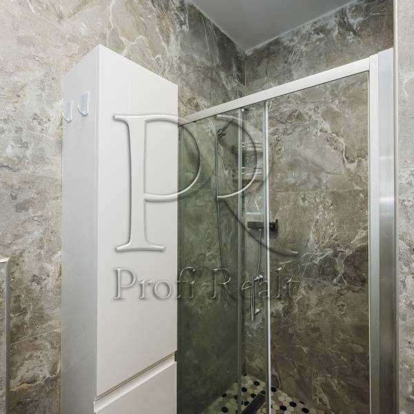 Продажа 1-комнатной квартиры 48 м², Комарова Космонавта, 15