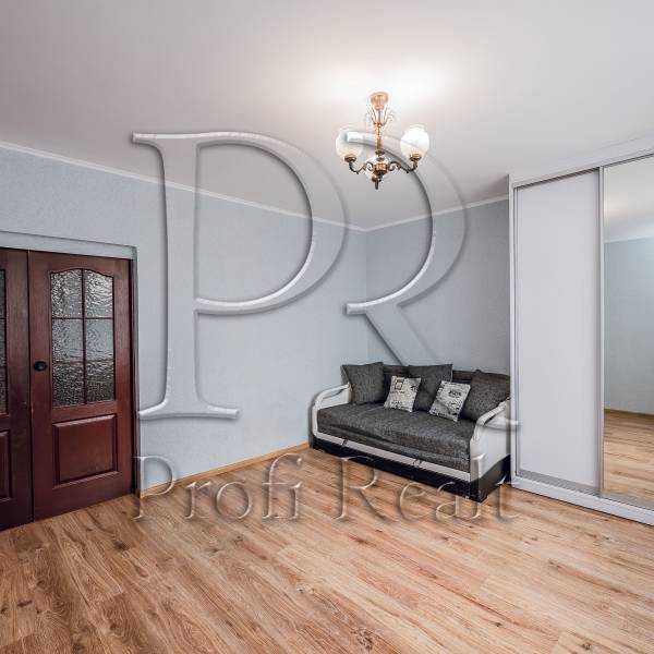 Продажа 1-комнатной квартиры 47 м², Здолбуновская ул., 9Б