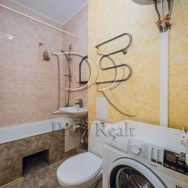 Продажа 1-комнатной квартиры 47 м², Здолбуновская ул., 9Б