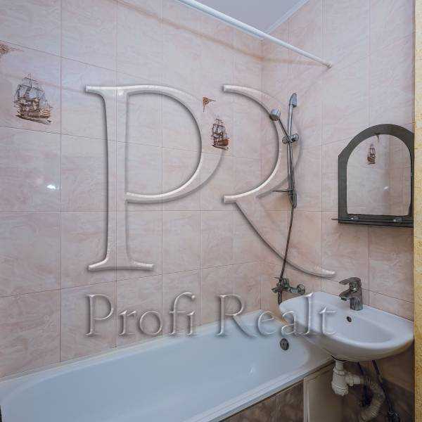 Продажа 1-комнатной квартиры 47 м², Здолбуновская ул., 9Б