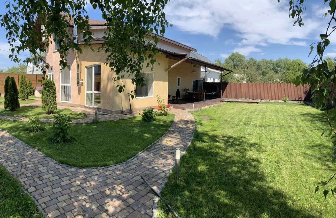 Аренда дома 210 м², 120-я Садовая ул.