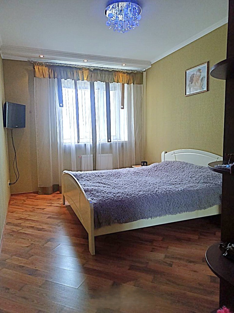 Оренда 2-кімнатної квартири 68 м², Композитора Ніщинського вул., 16