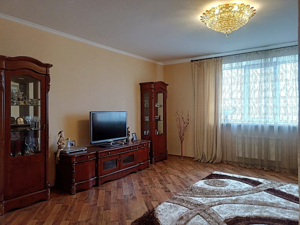 Оренда 2-кімнатної квартири 68 м², Композитора Ніщинського вул., 16