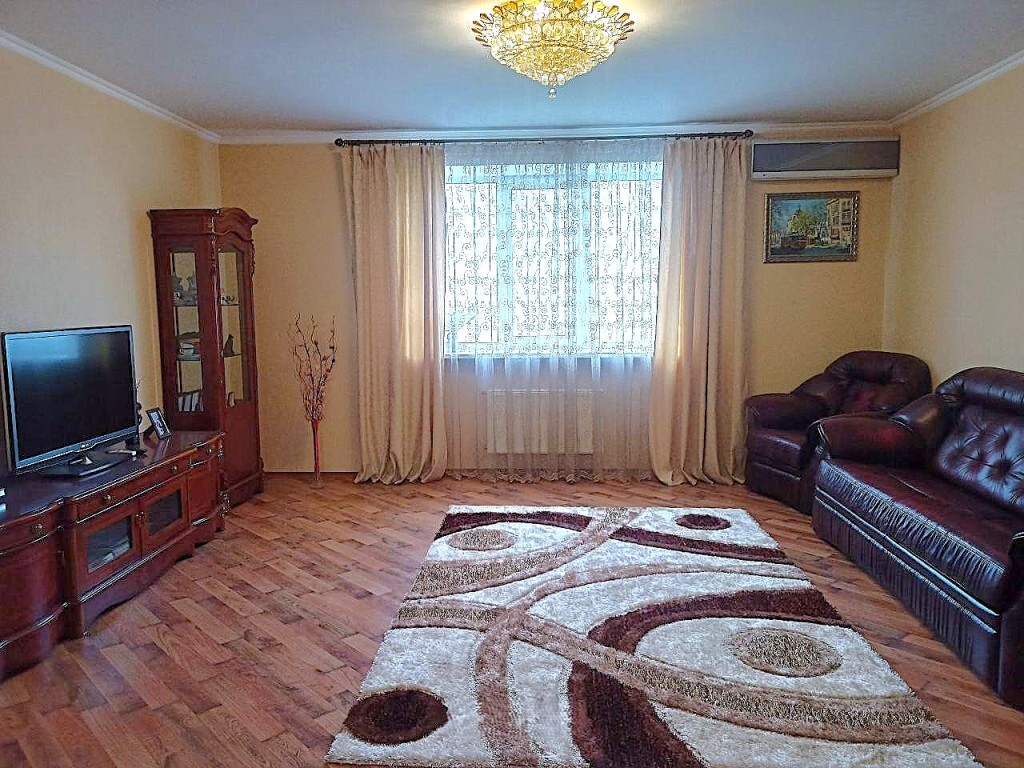 Оренда 2-кімнатної квартири 68 м², Композитора Ніщинського вул., 16