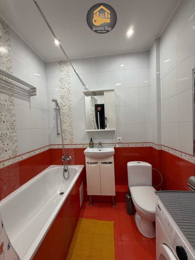 Продажа 1-комнатной квартиры 37.9 м², Выставочная ул., 12