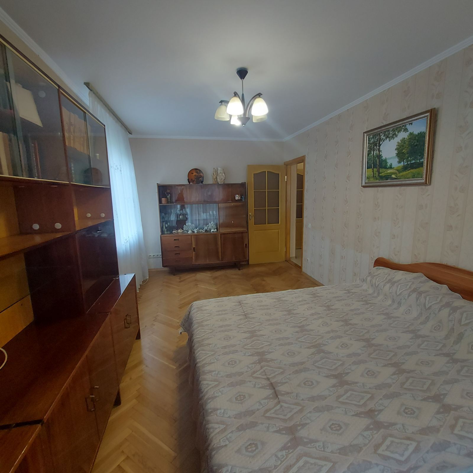Оренда 3-кімнатної квартири 70 м², Новгородська вул., 11