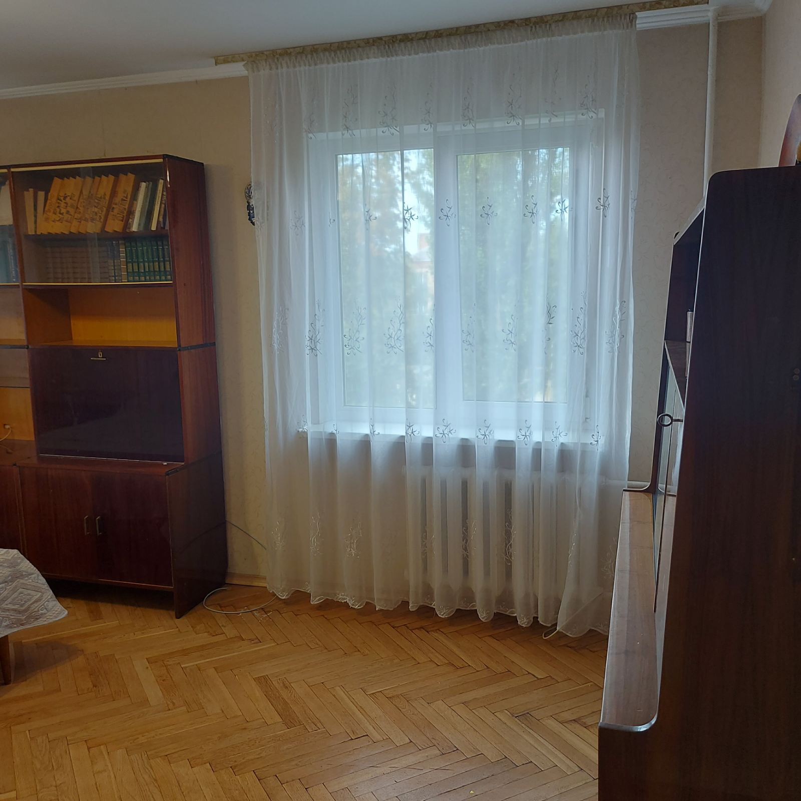 Оренда 3-кімнатної квартири 70 м², Новгородська вул., 11