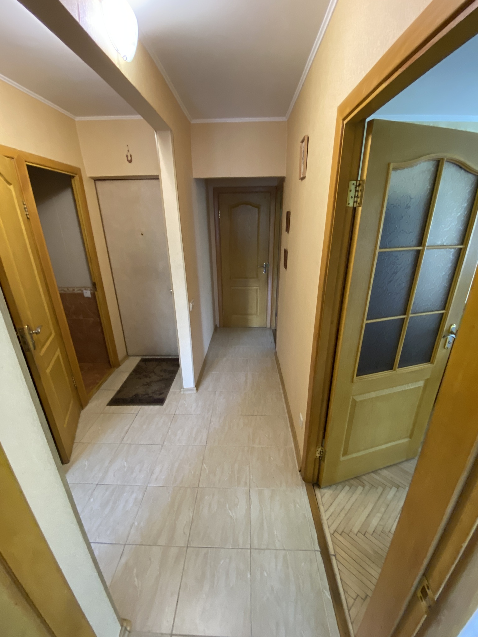 Оренда 3-кімнатної квартири 70 м², Новгородська вул., 11