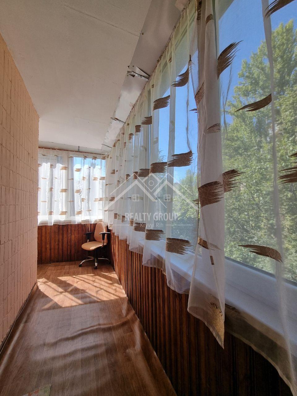 Продажа 3-комнатной квартиры 72 м², Вечерний бул., 14