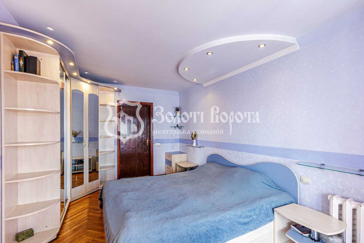 Продаж 3-кімнатної квартири 61 м², Академіка Курчатова вул., 3