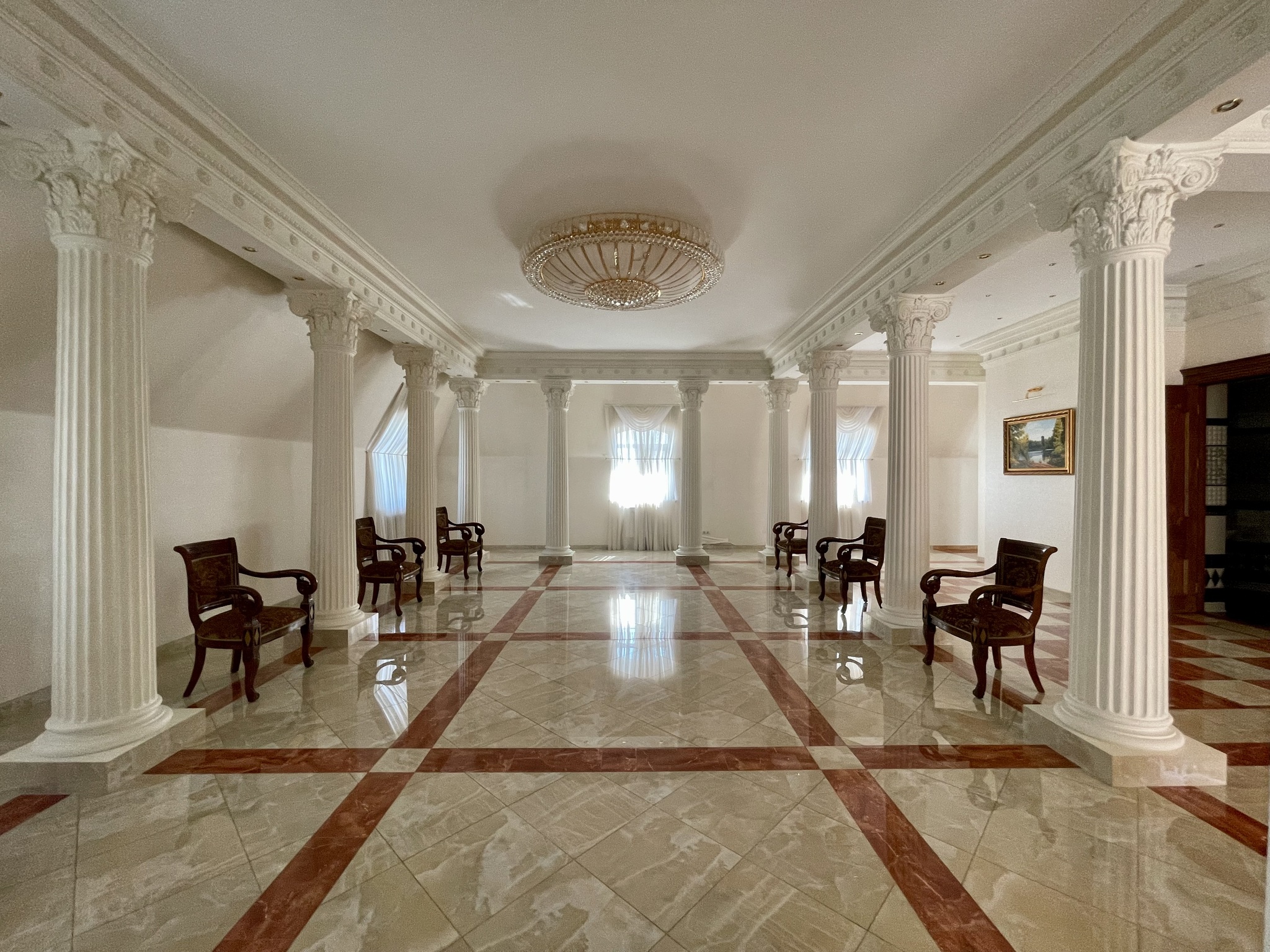 Аренда дома 800 м², Сергея Колоса ул.