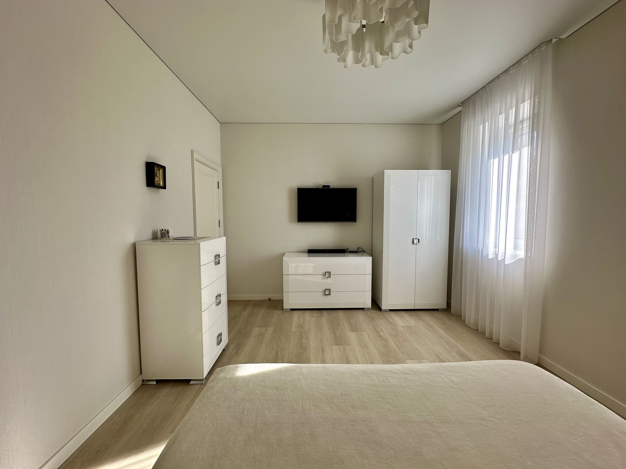 Аренда дома 400 м², Сонячна вул.
