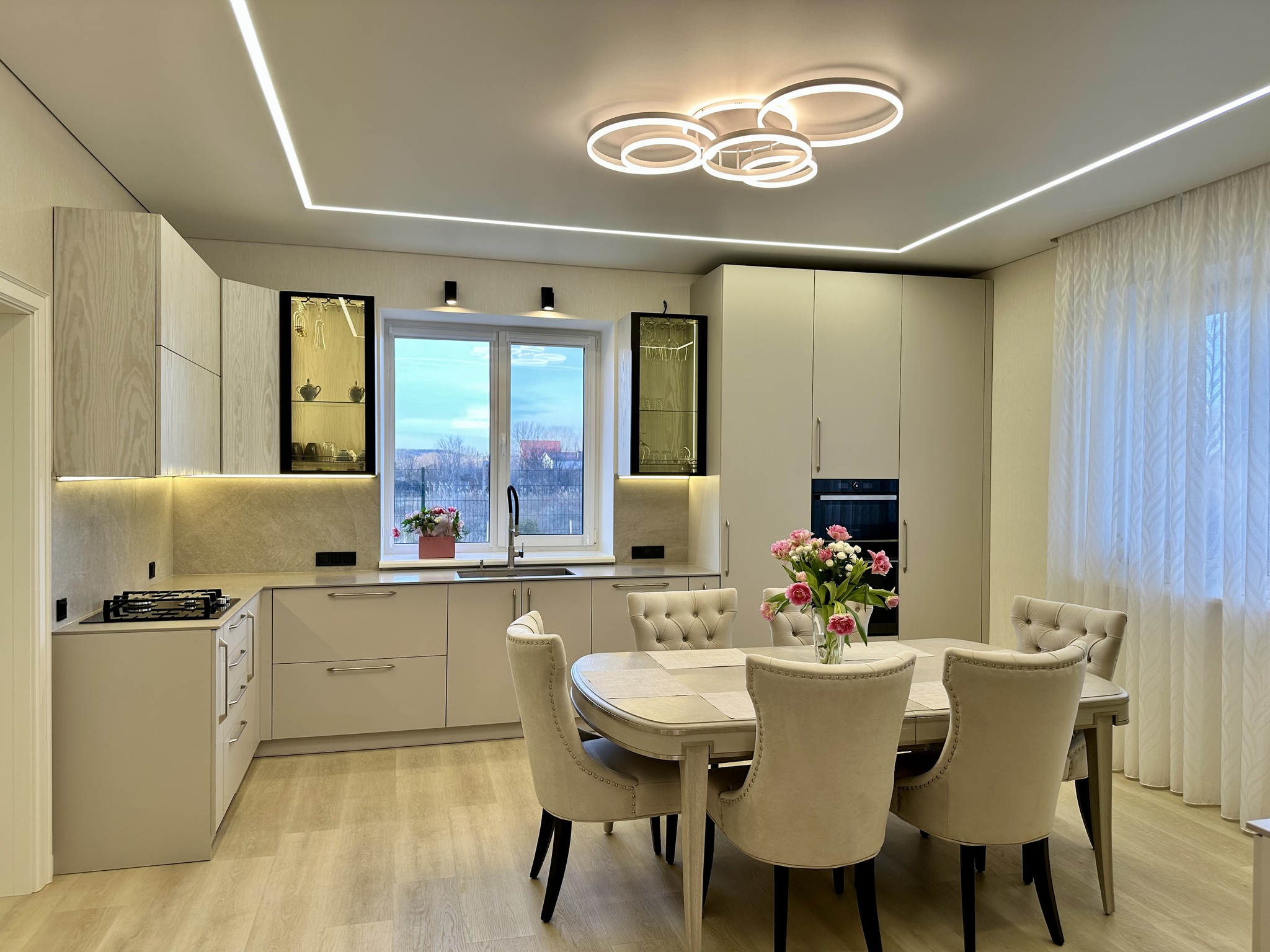 Аренда дома 400 м², Сонячна вул.