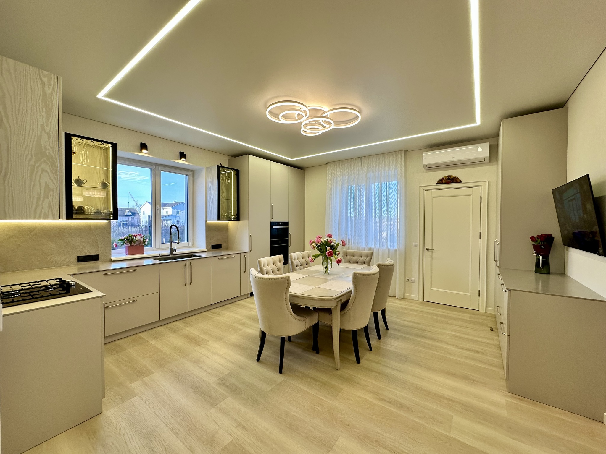 Аренда дома 400 м², Сонячна вул.