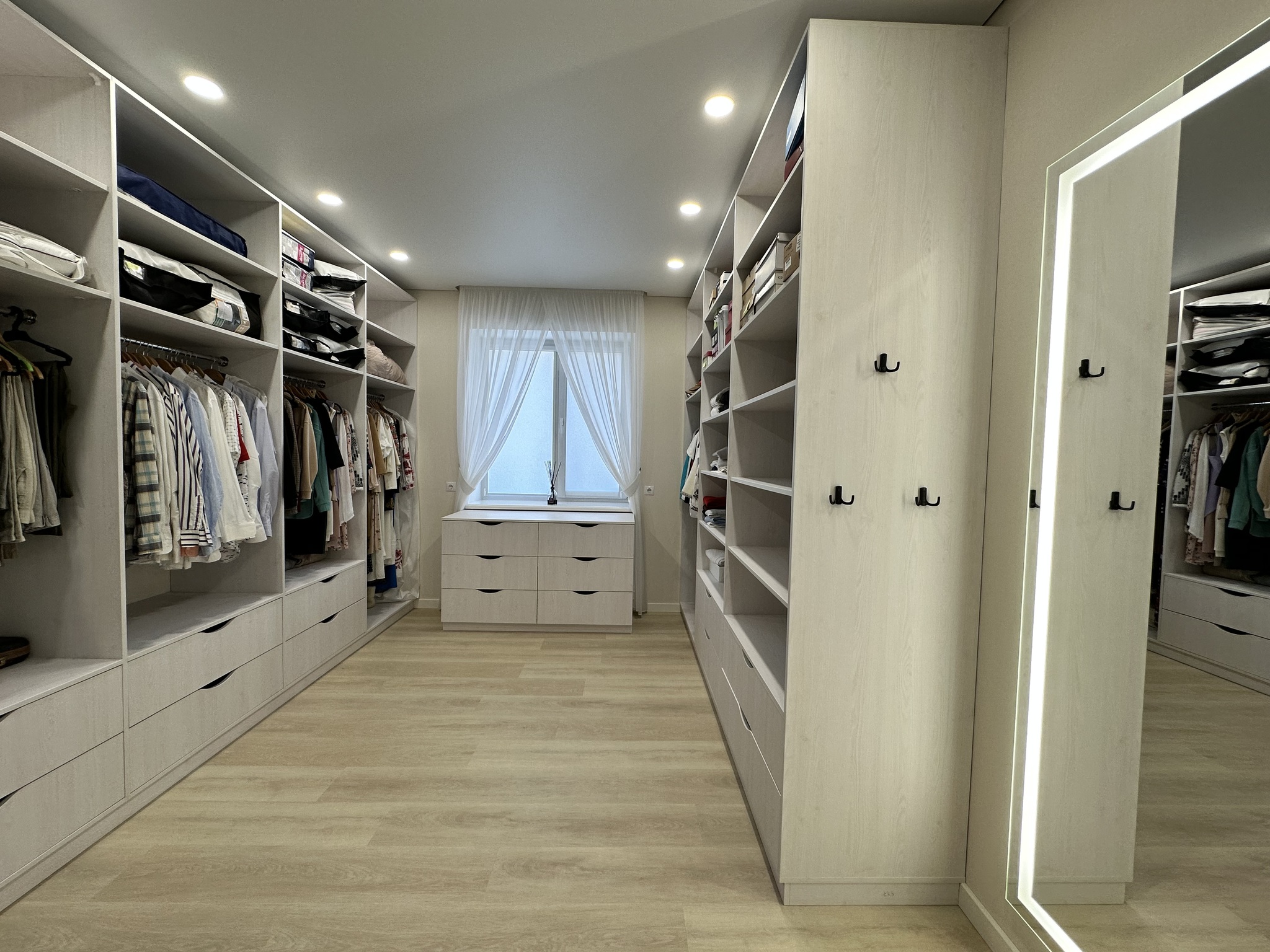 Аренда дома 400 м², Сонячна вул.