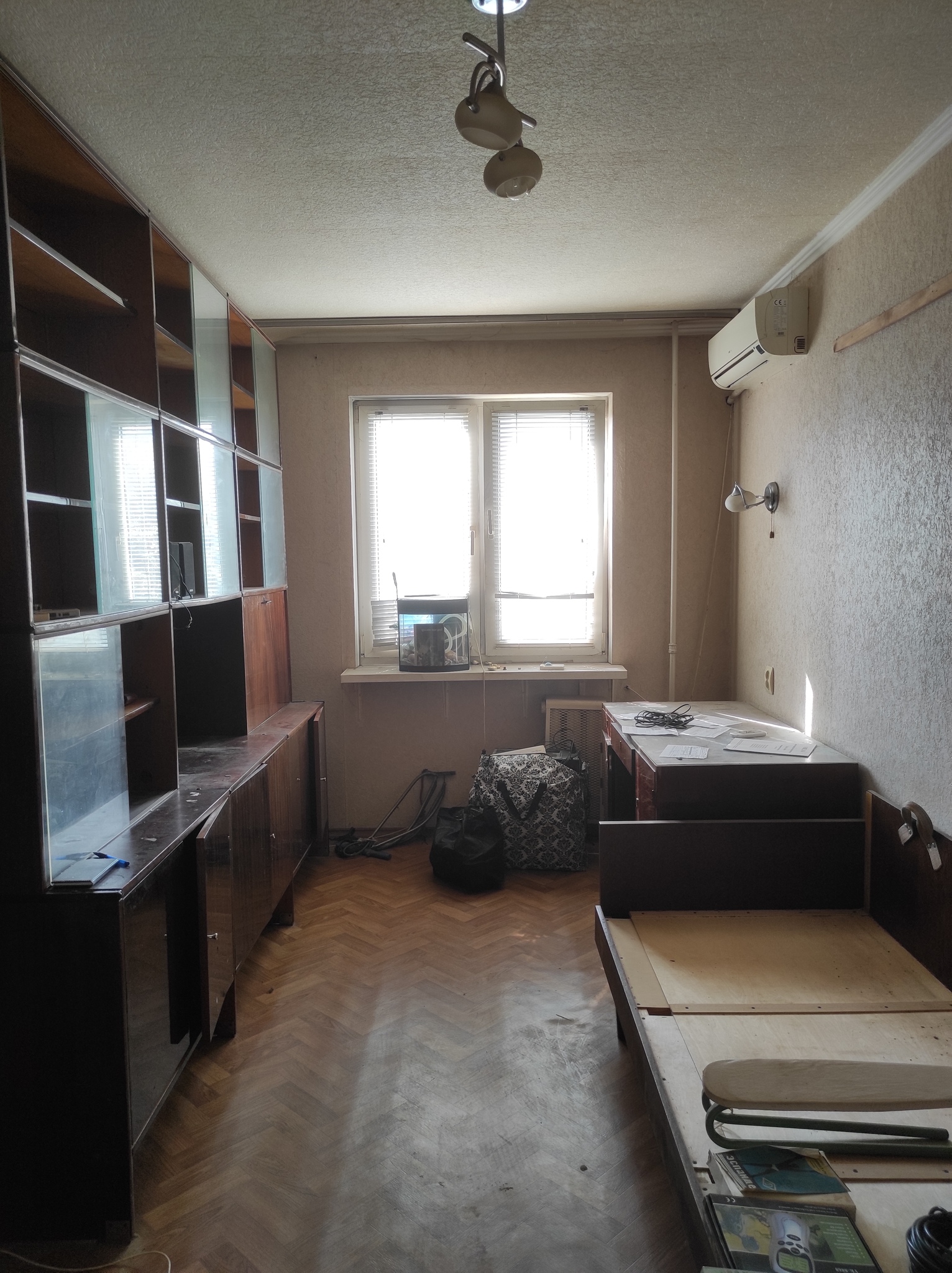 Продаж 3-кімнатної квартири 62 м², Турчанінова вул.