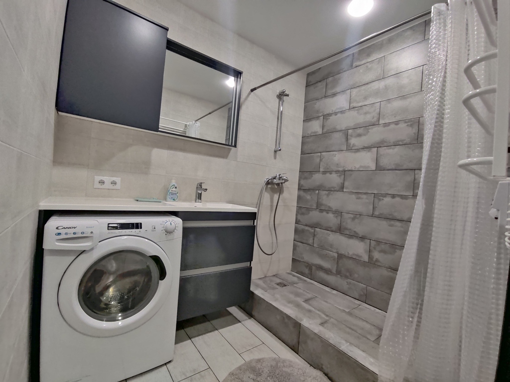 Аренда 2-комнатной квартиры 72 м², Балтийский пер., 1