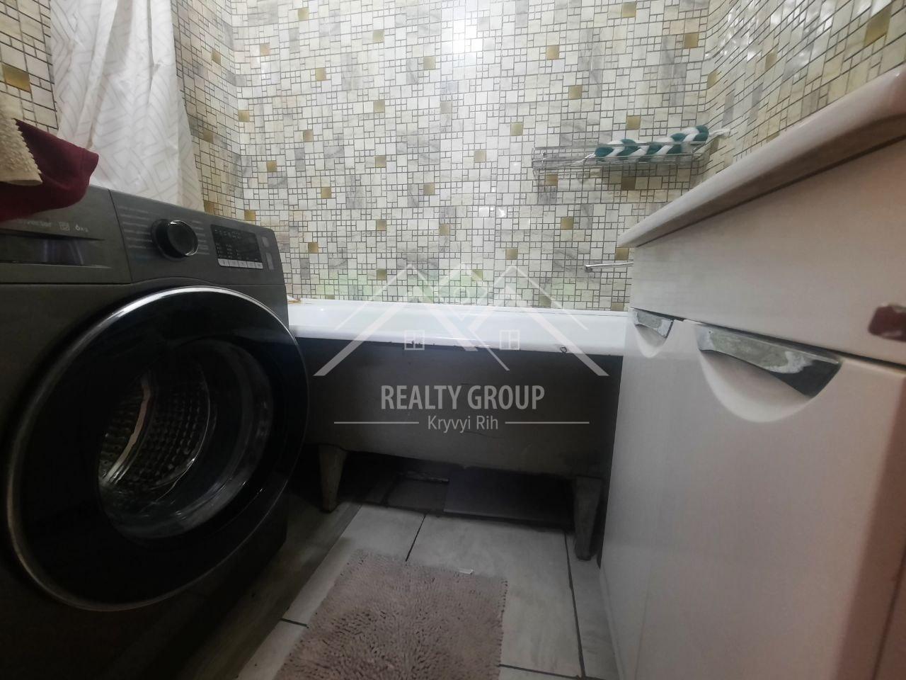 Продаж 3-кімнатної квартири 70 м², Симбірцева вул.