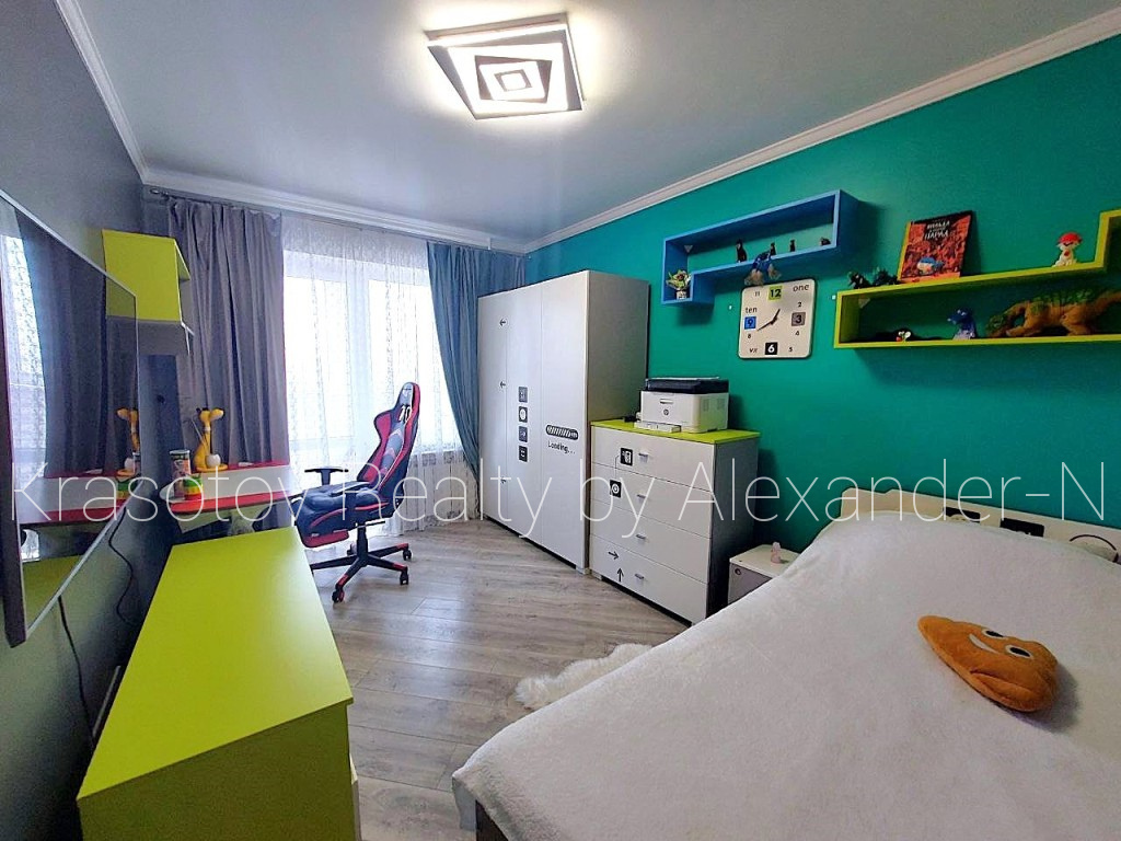 Продаж 4-кімнатної квартири 79 м², Семена Палія вул., 64