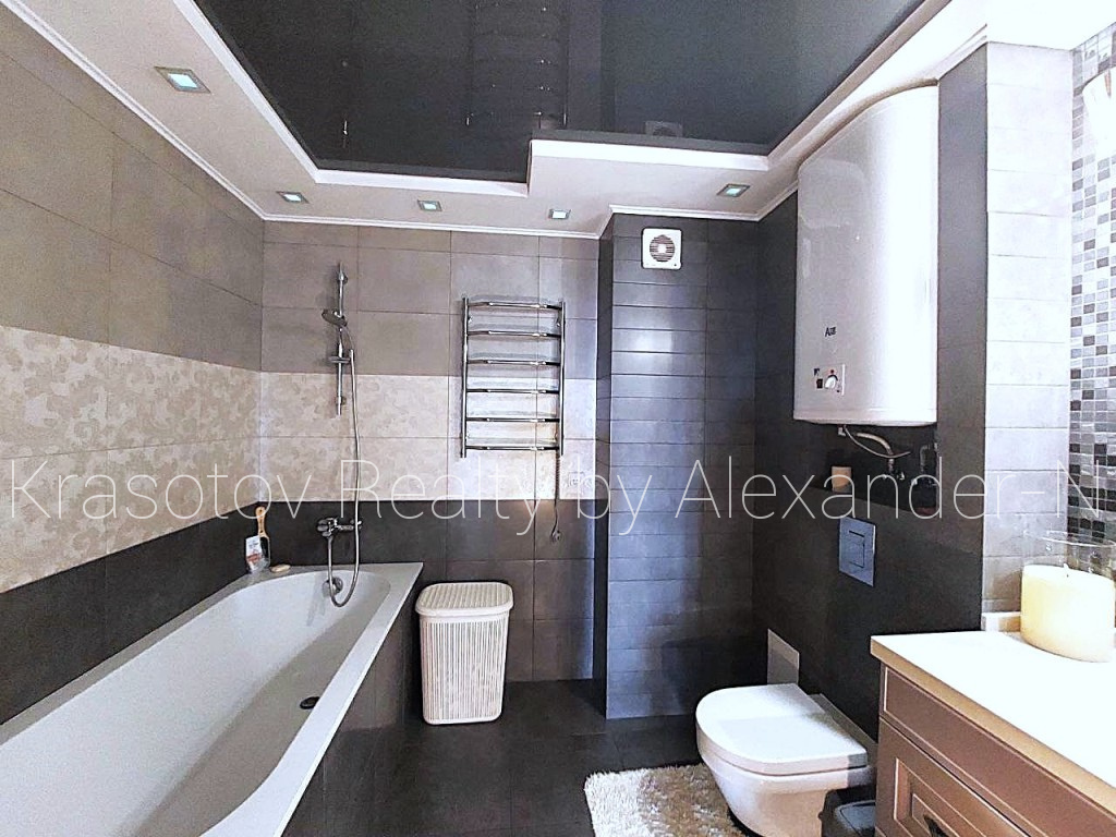 Продаж 4-кімнатної квартири 79 м², Семена Палія вул., 64