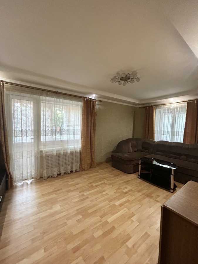 Продажа 2-комнатной квартиры 52 м², Вербовая ул.