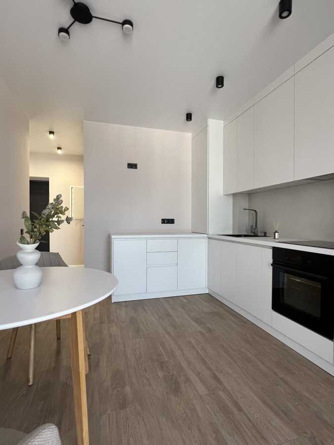 Продажа 1-комнатной квартиры 41 м², Вячеслава Черновола ул.