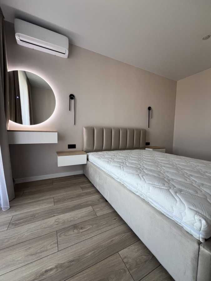 Продажа 1-комнатной квартиры 41 м², Вячеслава Черновола ул.