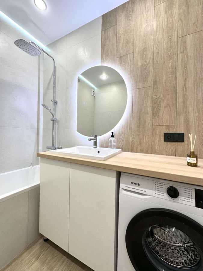 Продажа 1-комнатной квартиры 41 м², Вячеслава Черновола ул.