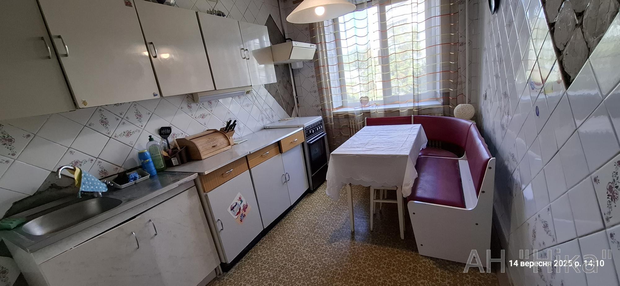 Продажа 3-комнатной квартиры 69 м², Старицкого ул., 16